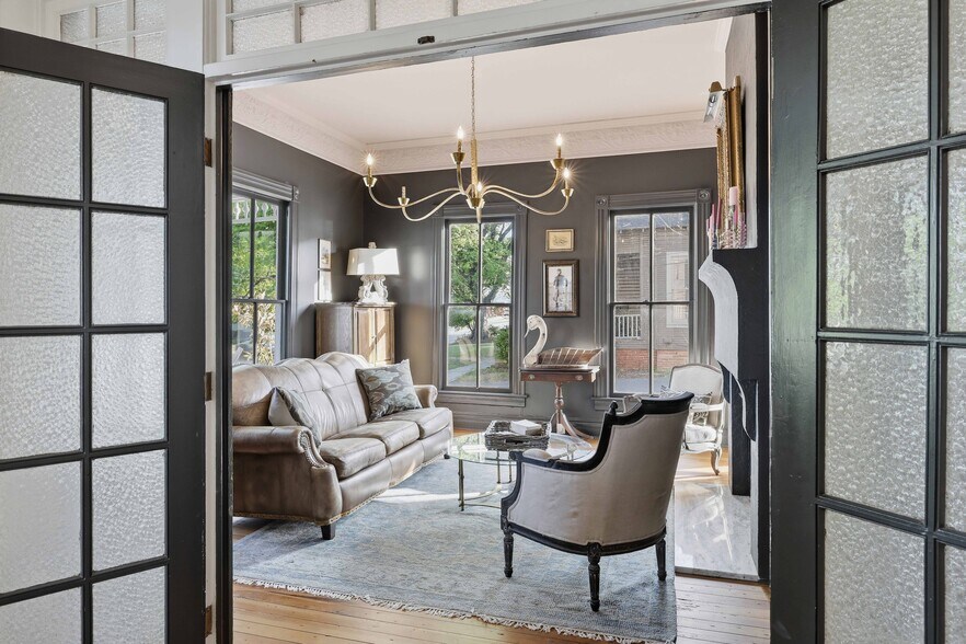 More Photos Of 320 Blount Ave, Guntersville Specialty For Sale