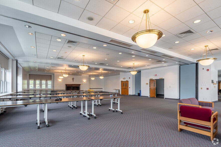 More Photos Of 29 Castle Pl, New Rochelle Schools For Lease