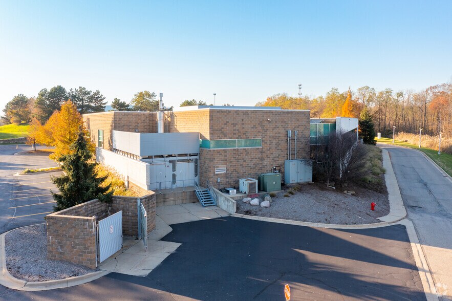 More Photos Of 46097 Commerce Center Drive, Plymouth Office For Sale