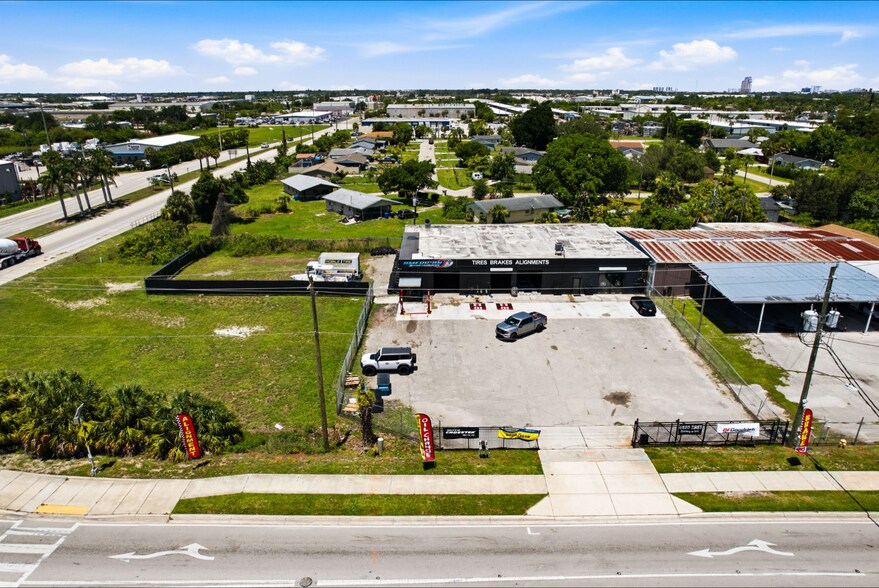 More Photos Of 3593 Veronica S Shoemaker Blvd, Fort Myers Warehouse For Sale