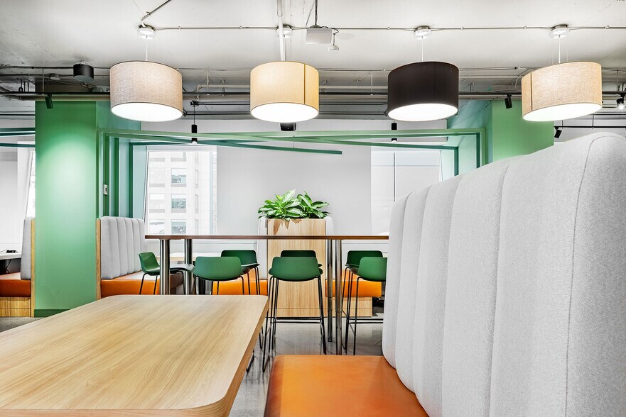 More Photos Of 222-230 Queen St, Ottawa Coworking Space