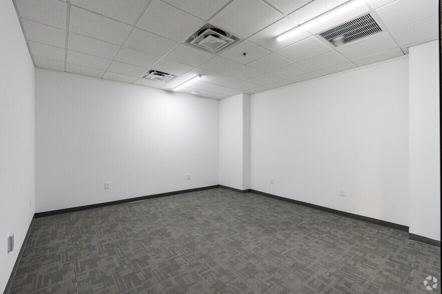 More Photos Of 321 NE 26th St, Miami Office For Lease