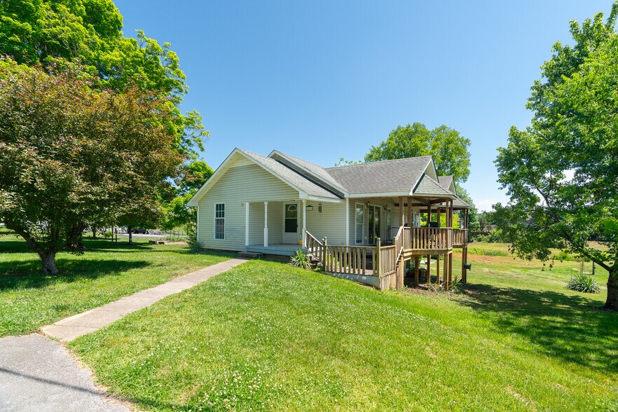 More Photos Of 2005 Boyds Creek Hwy, Sevierville Warehouse For Sale