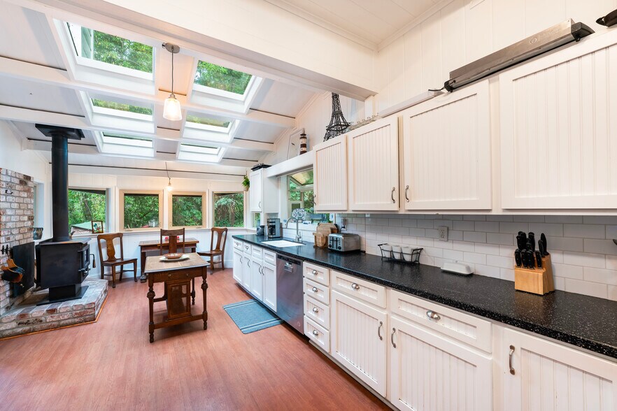 More Photos Of 12130 Highway 116, Guerneville Hospitality For Sale