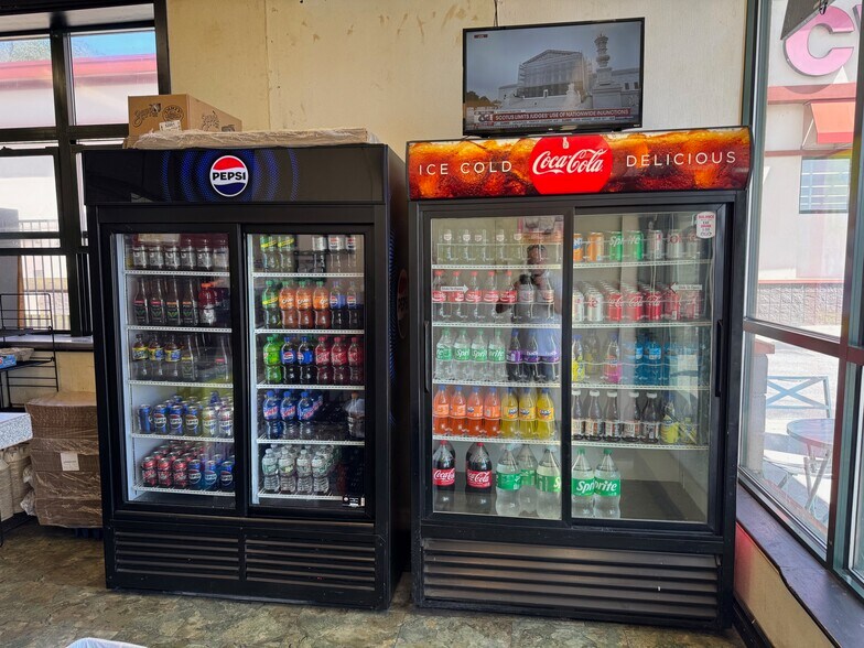 More Photos Of 470 N Franklin St, Holbrook General Retail For Sale