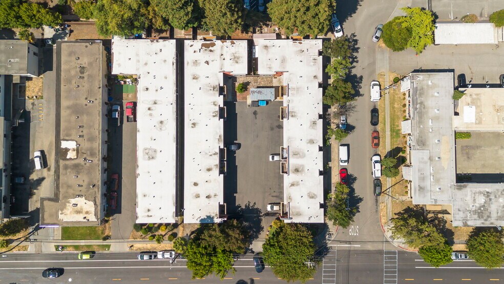 More Photos Of 25013-25021 Cypress Ave, Hayward Apartments For Sale