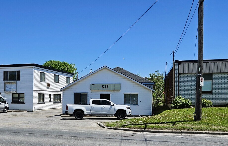 Primary Photo Of 537 Montreal St, Kingston Flex For Lease