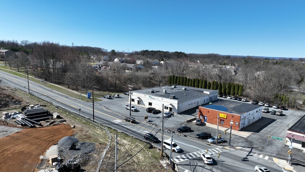 More Photos Of 4379 Easton Ave, Bethlehem Office For Sale