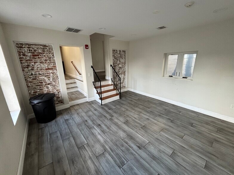 More Photos Of 65 N Broad St, Woodbury Office Residential For Sale