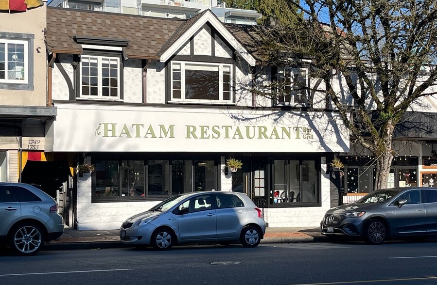 Primary Photo Of 1747 Marine Dr, West Vancouver General Retail For Sale