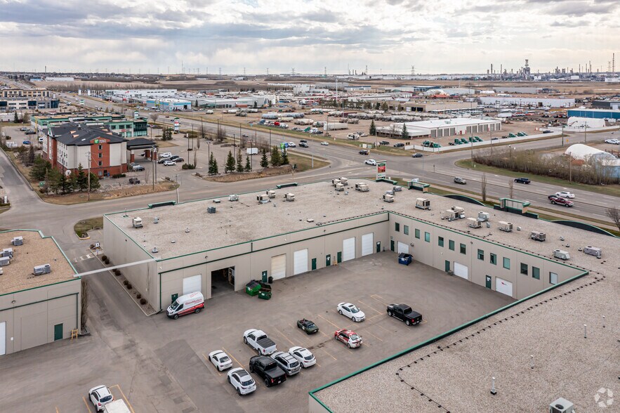 More Photos Of 2833 Broadmoor Blvd, Sherwood Park Showroom For Lease