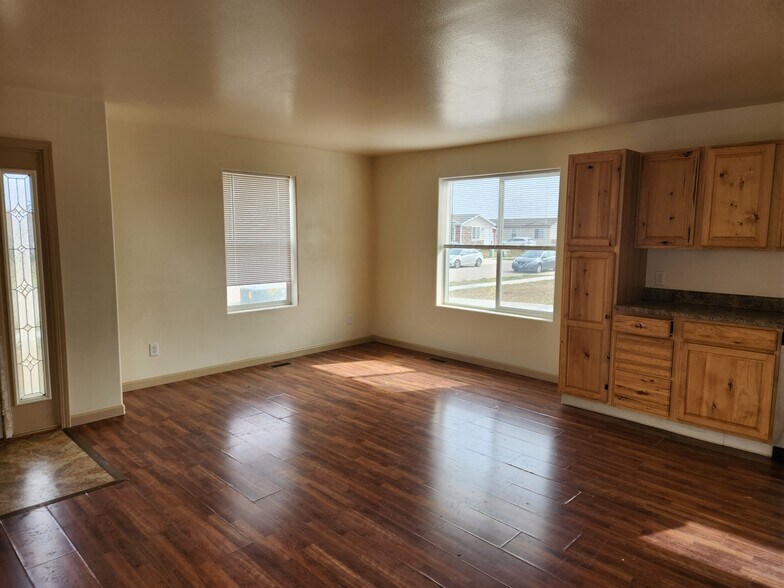 More Photos Of 270 Landmark Ct, Box Elder Apartments For Sale