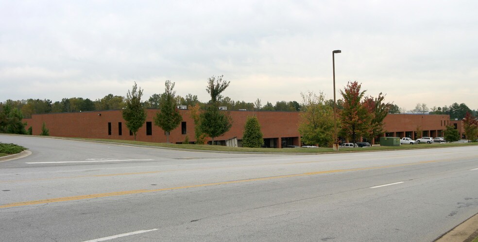 More Photos Of 4465 Commerce Dr, Buford Warehouse For Lease