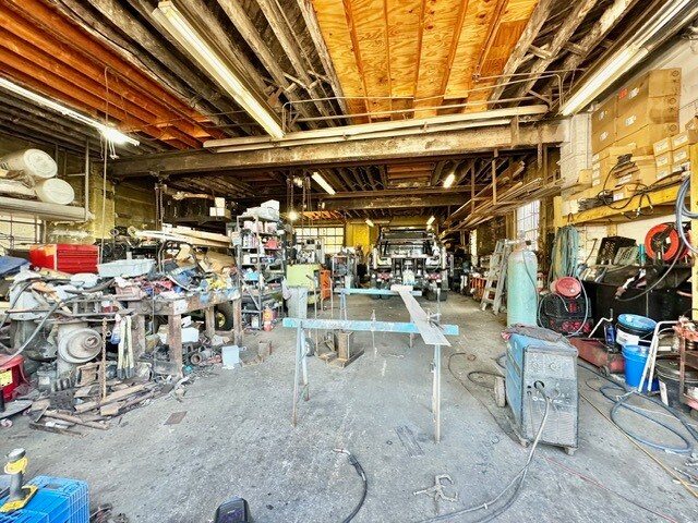 More Photos Of 12520 150th Ave, South Ozone Park Service For Sale