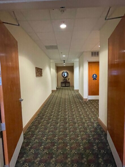 More Photos Of 14777 Los Gatos Blvd, Los Gatos Medical For Lease