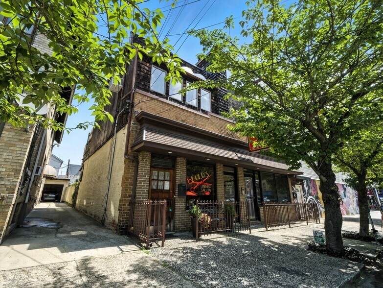 More Photos Of 6-8 Thorne St, Jersey City Storefront Retail Residential For Lease