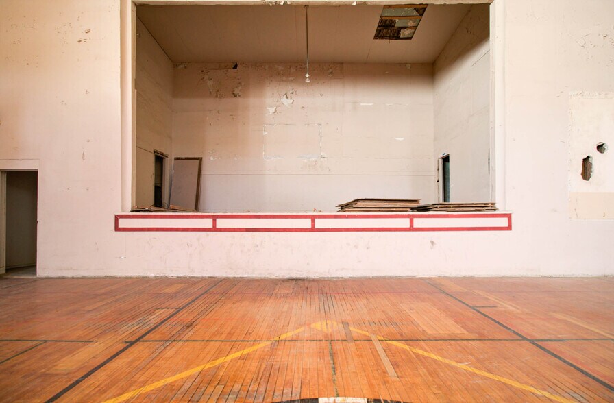 More Photos Of 155 S Miami Ave, Miami Storefront Retail Residential For Sale