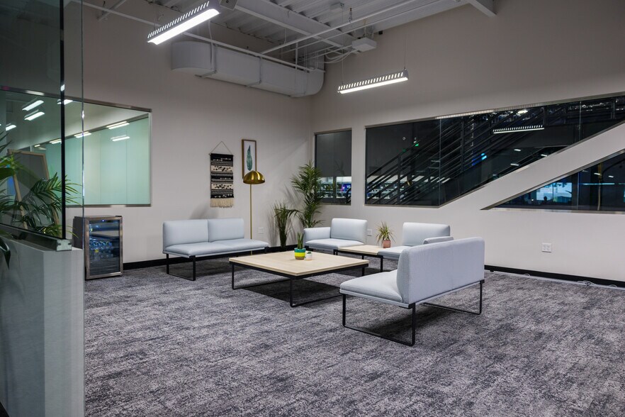 More Photos Of 901 Grier Dr, Las Vegas Distribution For Lease