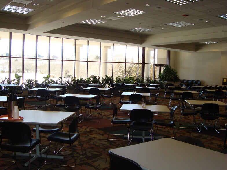 More Photos Of 2627 KFB Plz, Manhattan Office For Lease