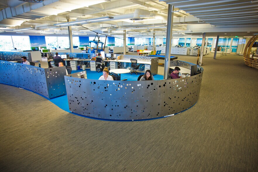 More Photos Of 2015 Manhattan Beach Blvd, Redondo Beach Office For Sale