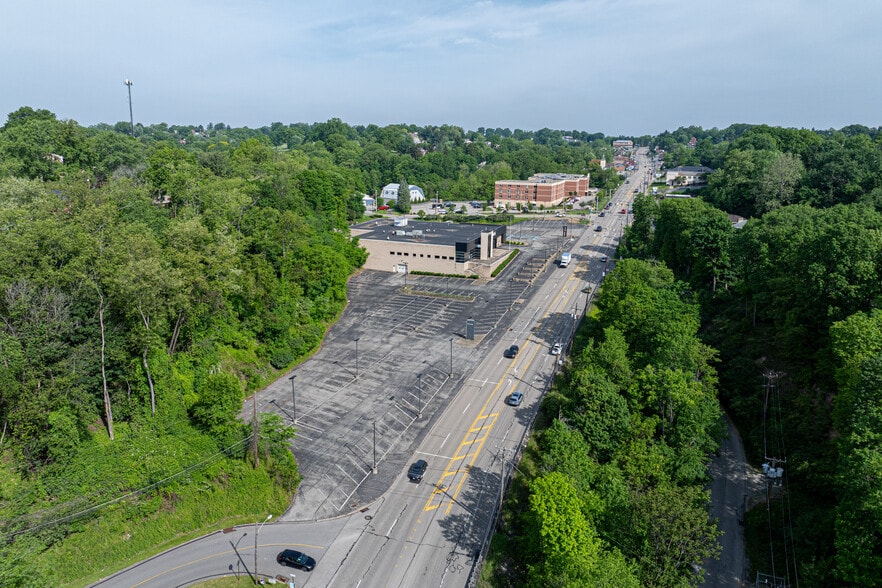 More Photos Of 4800 Clairton Blvd, Pittsburgh Auto Dealership For Lease