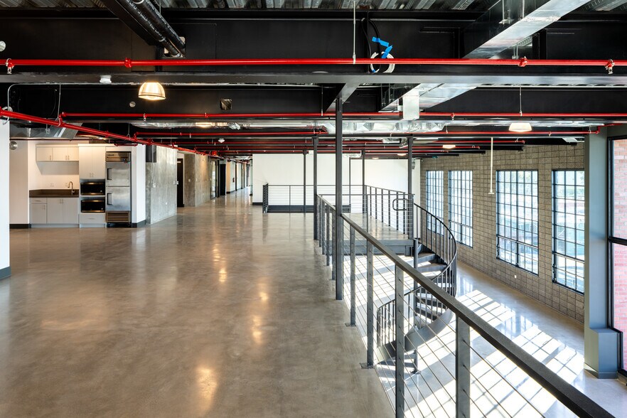 More Photos Of 136-142 Oregon St, El Segundo Research And Development For Lease