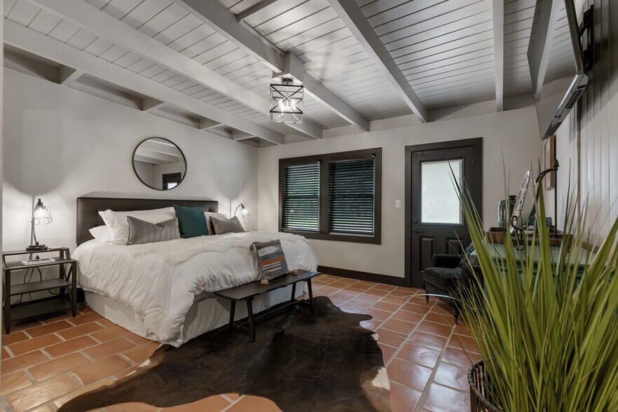 More Photos Of 48 Kneese Rd, Fredericksburg Specialty For Sale