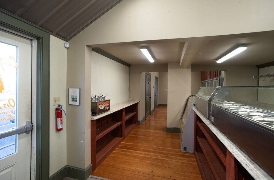 More Photos Of 82 Western Ave, Brattleboro Restaurant For Sale