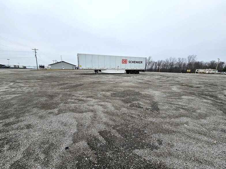 More Photos Of 1920 Bob Griffin Rd, Cameron Hotel For Sale