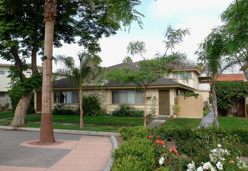 More Photos Of , Anaheim Multifamily For Sale