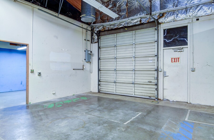 More Photos Of 3101 111th St SW, Everett Manufacturing For Lease