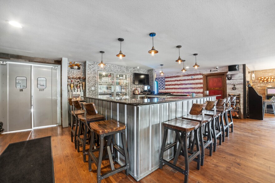 More Photos Of 10688 S Us-53, Solon Springs Restaurant For Sale