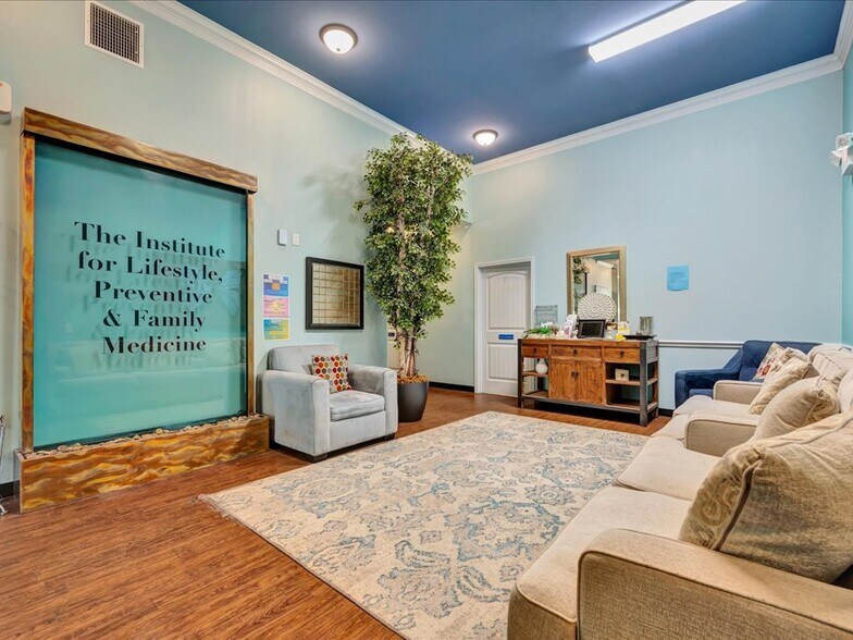 More Photos Of 203 Christie Dr, Lufkin Healthcare For Sale