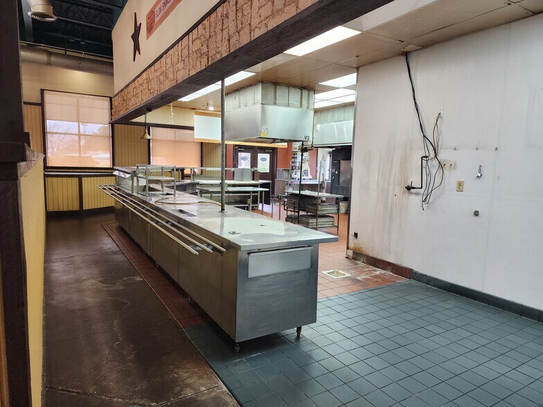 More Photos Of 405 S Central Expy, Allen Restaurant For Sale