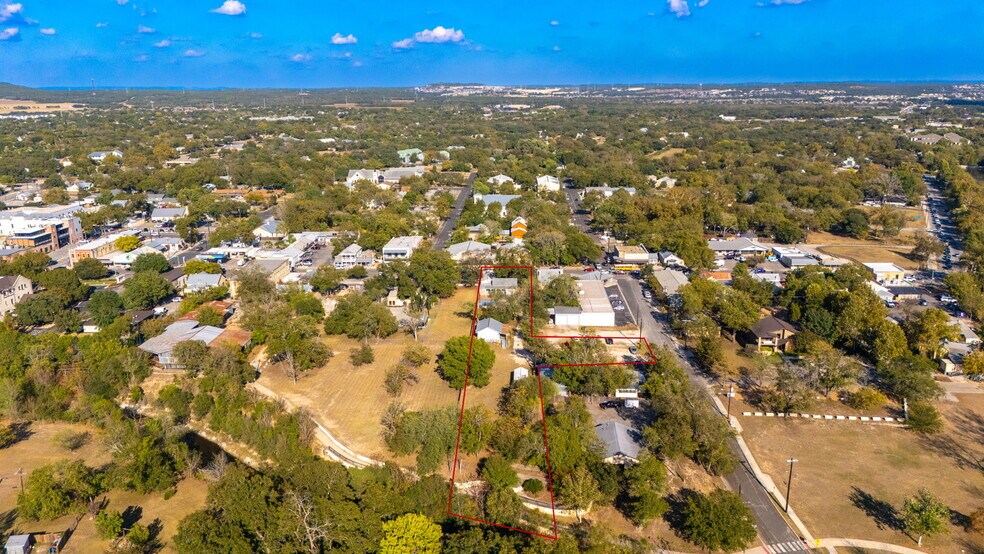 More Photos Of 322 S Main St, Boerne General Retail For Sale