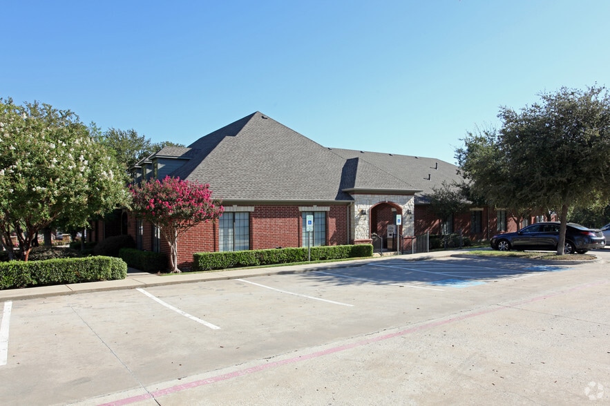 More Photos Of 702 S Denton Tap Rd, Coppell Medical For Lease