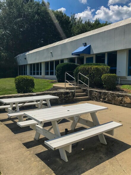 More Photos Of 12 Commerce Rd, Newtown Manufacturing For Lease