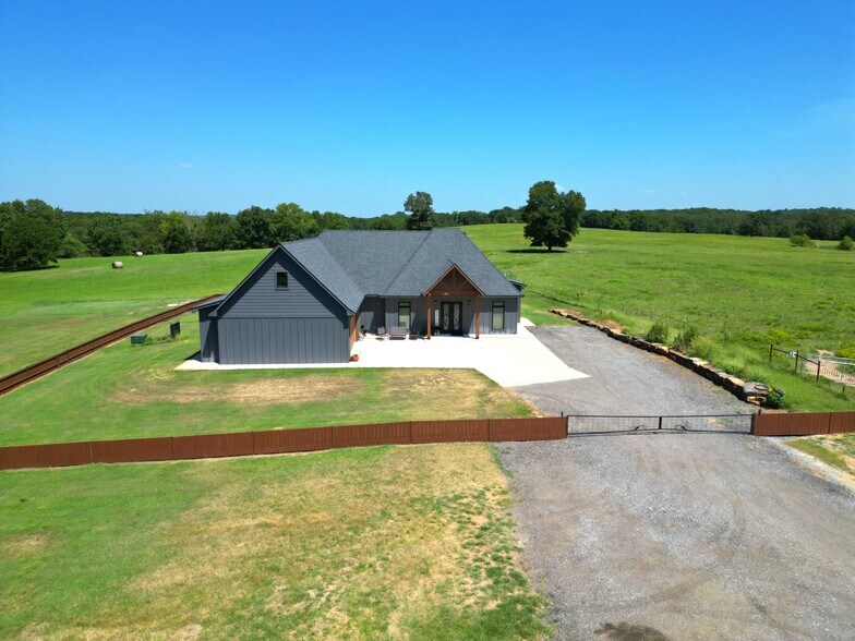 More Photos Of 28300 County Road 1590, Stonewall Land For Sale