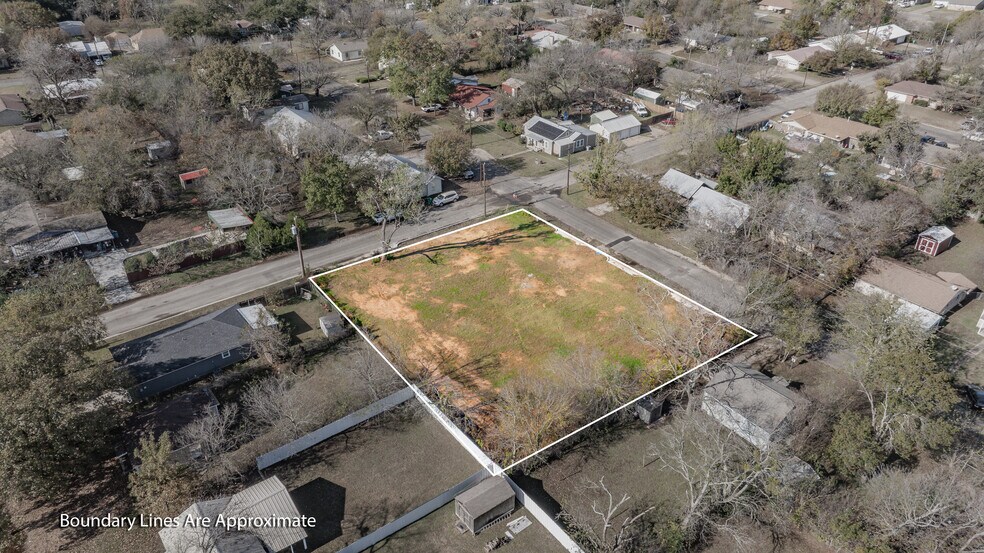 More Photos Of 1040 W Oak St, Stephenville Land For Sale