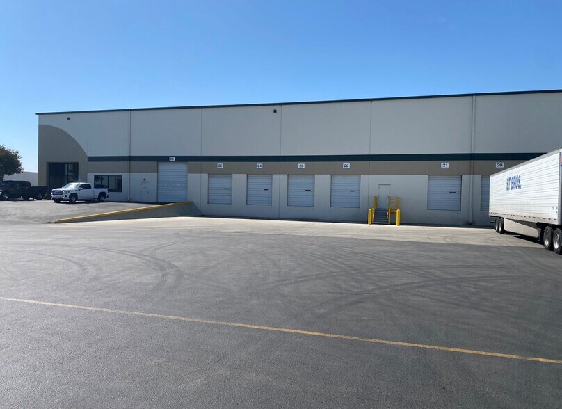 Primary Photo Of 2520 N American St, Visalia Distribution For Lease