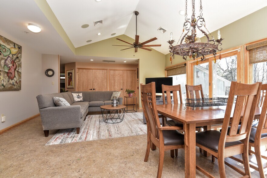 More Photos Of 455 Newark Pompton Tpke, Wayne Office Residential For Sale