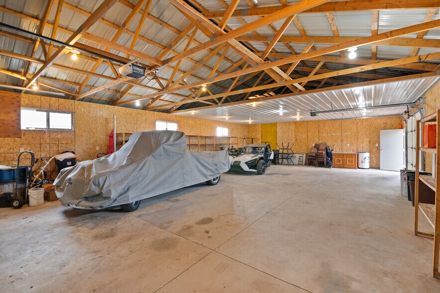 More Photos Of 1689 Day St, Greenleaf Restaurant For Sale