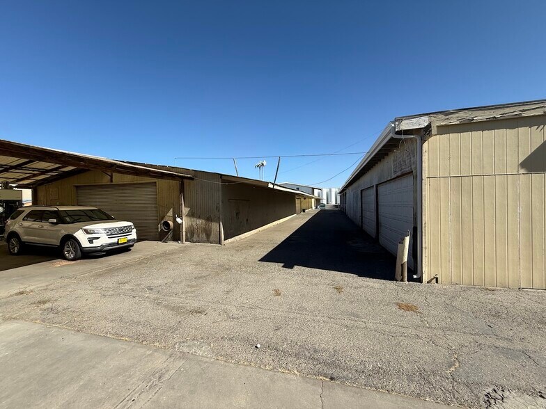 More Photos Of 301 Mitchell Rd, Modesto Auto Dealership For Lease