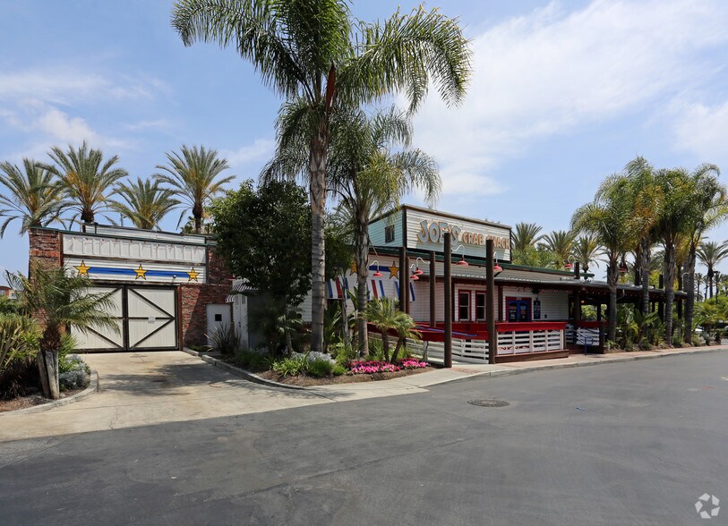 More Photos Of 12011 Harbor Blvd, Garden Grove Restaurant For Lease