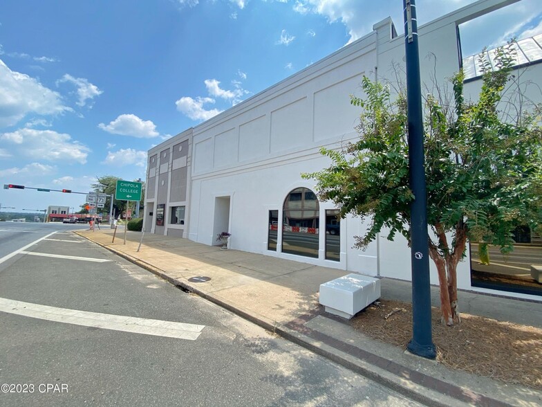 Primary Photo Of 4431 Lafayette St, Marianna Office For Lease