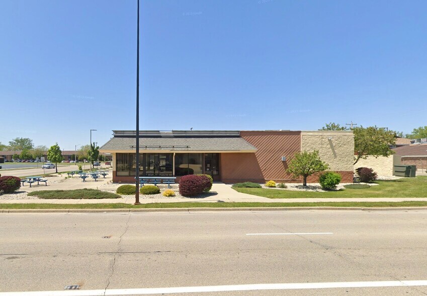 More Photos Of 1780 22nd Ave, Kenosha Fast Food For Sale