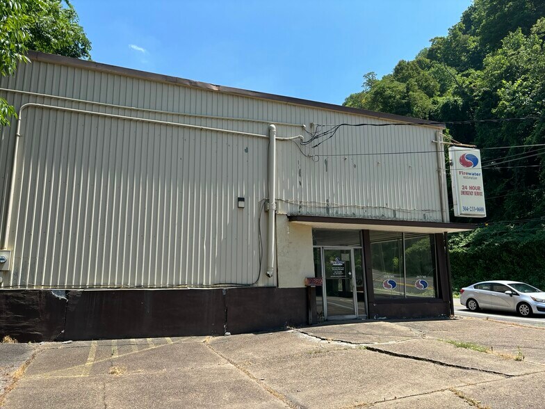 More Photos Of 239 River Rd, Warwood Warehouse For Sale
