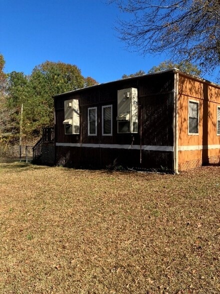 More Photos Of 6216 Love St, Austell Religious Facility For Sale