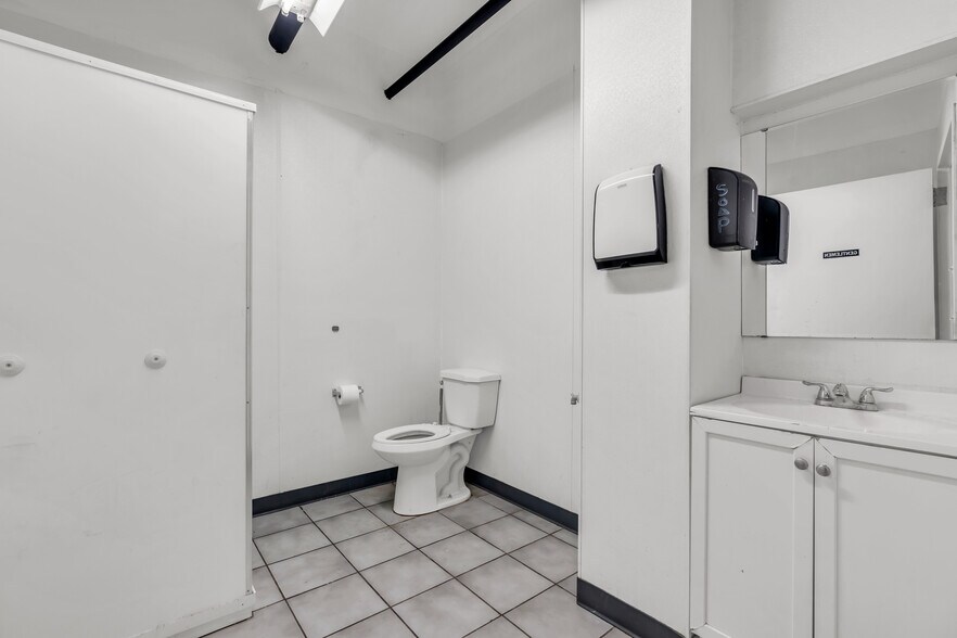 More Photos Of 1 American Legion Dr, Keyport General Retail For Lease