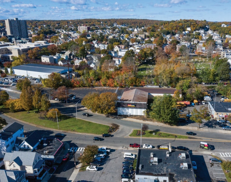 More Photos Of 260 Eastern Ave, Malden Flex For Sale